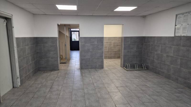 Interiér obytného domu, vstupná chodba.jpg.jpg