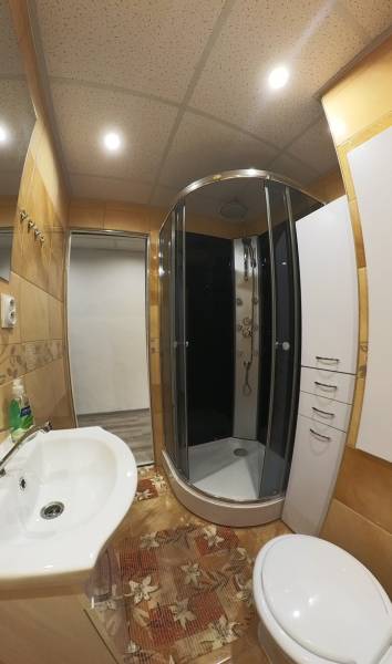 byt-trebisov-sprchovaci-kut.jpg