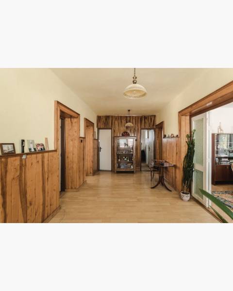 obytná hala – hlavný komunikačný priestor.jpg